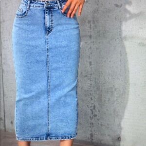 Classic Light Blue Denim Pencil Skirt - Women's